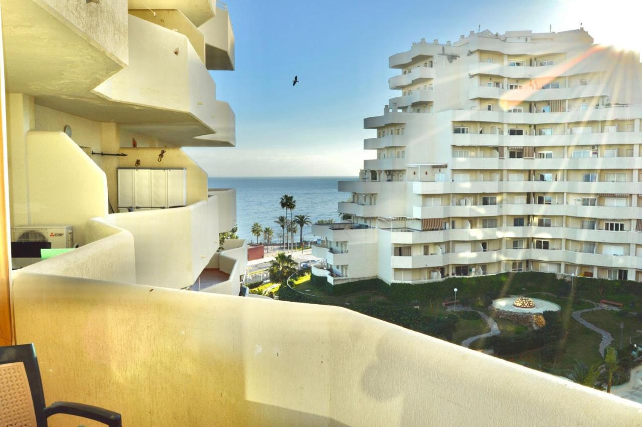 Estudio Benalbeach Primera Linea De Playa Benalmadena Bagian luar foto