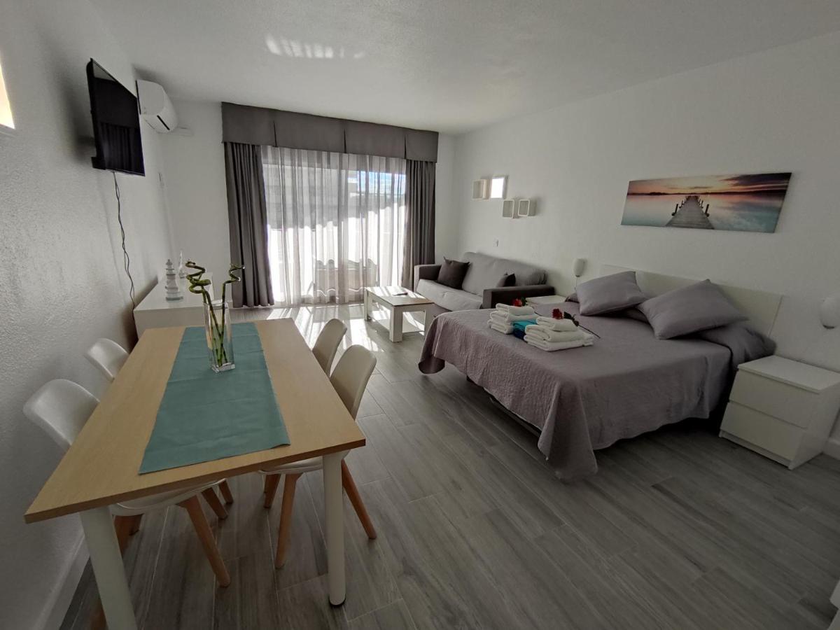 Estudio Benalbeach Primera Linea De Playa Benalmadena Bagian luar foto