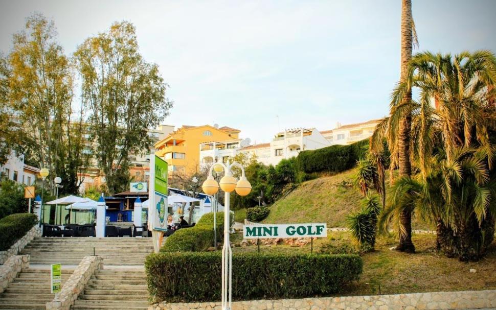 Estudio Benalbeach Primera Linea De Playa Benalmadena Bagian luar foto